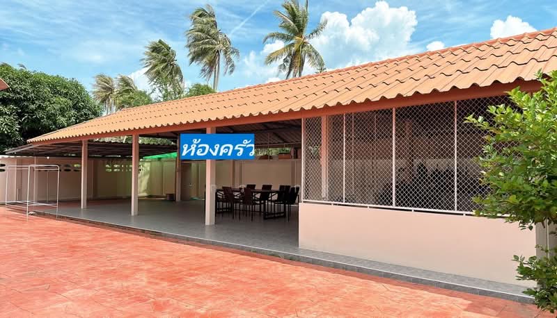 For Sale - Loss Sell! 1.5M Off, New House 198sqw, 6-Car Park, Near Main Road, Ready to move, Free Transfer, Prachuap Khiri Khan