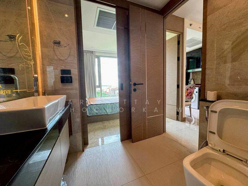 The Riviera Ocean Drive, Chon Buri (Pattaya), Jomtien Second Rd, Nong Pru, Bang Lamung (Pattaya), Chon Buri (Pattaya), 1 Bedroom, 31 sqm, Condo For Sale, by Arthittaya Chochorkaew, 10969616 - DDproperty.com
