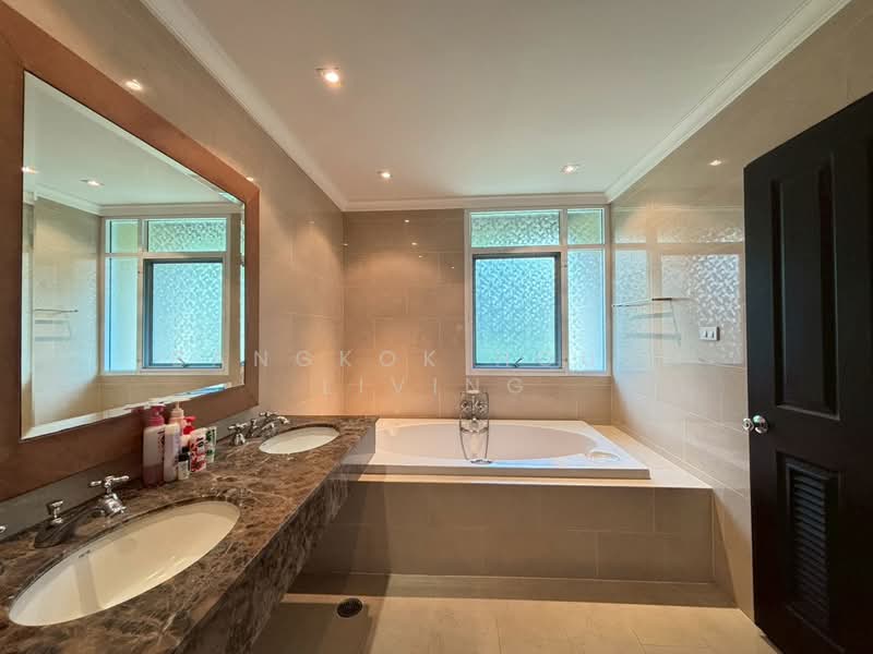 The Cadogan Private Residence, Bangkok, Soi Sukhumvit 39, Khlong Tan Nua, Watthana, Bangkok, 2 Bedrooms, 175 sqm, Condo For Rent, by Bangkok House Living, 10971424 - DDproperty.com