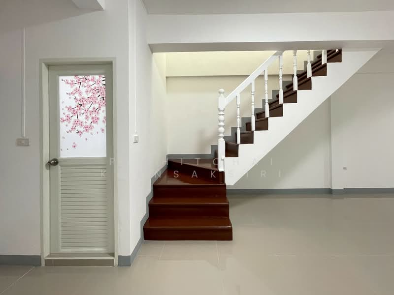 Porn Thaweewat 1 Village, Khlong Nueng Subdistrict, Khlong Luang District, Pathum Thani, Pathum Thani, Khlong Nung, Khlong Luang, Pathum Thani, 2 Bedrooms, 68 sqm, Townhouse For Sale, by Pichitchai Kaensaksiri, 10971464 - DDproperty.com