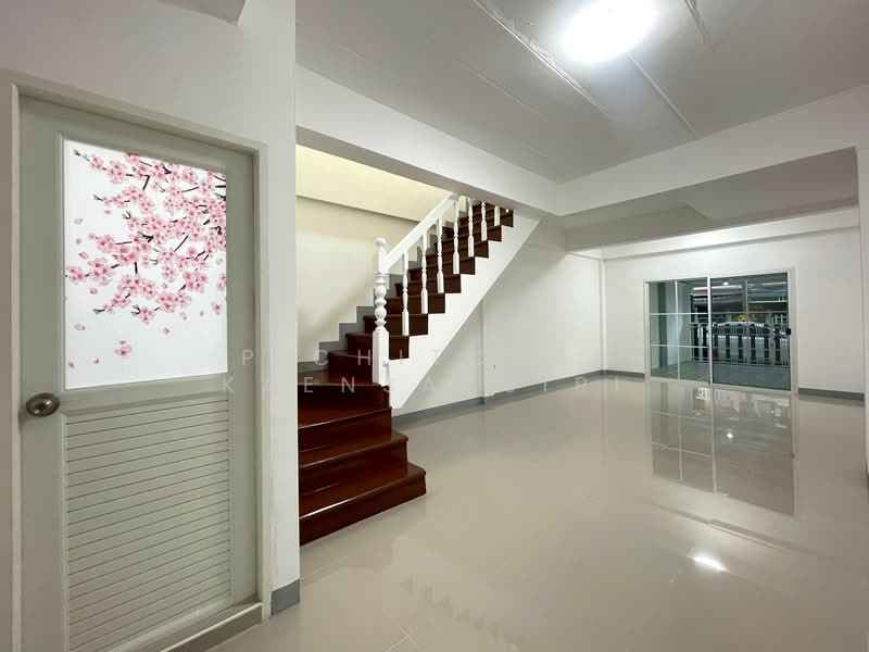 Porn Thaweewat 1 Village, Khlong Nueng Subdistrict, Khlong Luang District, Pathum Thani, Pathum Thani, Khlong Nung, Khlong Luang, Pathum Thani, 2 Bedrooms, 68 sqm, Townhouse For Sale, by Pichitchai Kaensaksiri, 10971464 - DDproperty.com