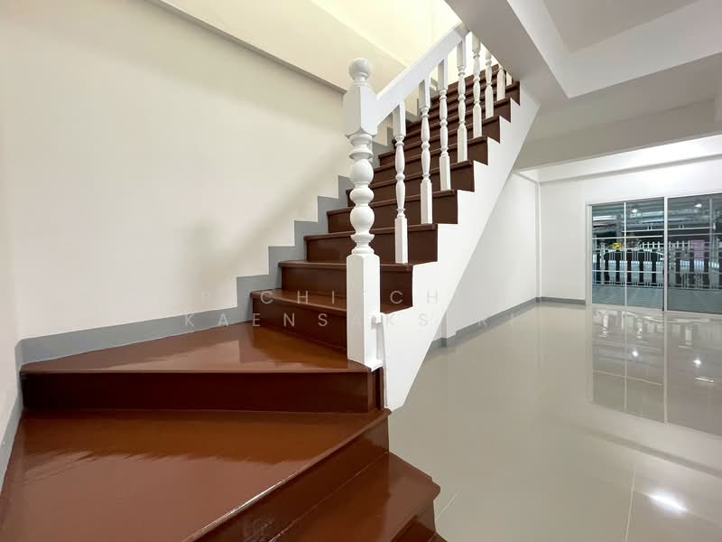 Porn Thaweewat 1 Village, Khlong Nueng Subdistrict, Khlong Luang District, Pathum Thani, Pathum Thani, Khlong Nung, Khlong Luang, Pathum Thani, 2 Bedrooms, 68 sqm, Townhouse For Sale, by Pichitchai Kaensaksiri, 10971464 - DDproperty.com