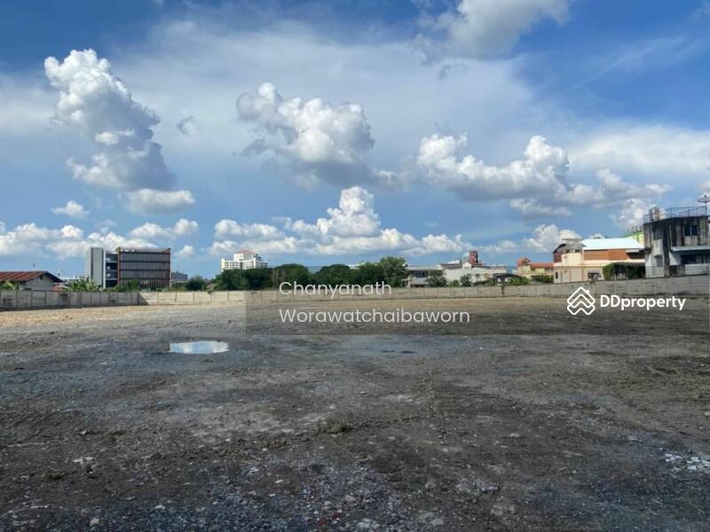 For Rent - เช่าที่ดินเปล่า ถนนกำแพงเพชร 7 เขต สวนหลวง กรุงเทพ เหมาะทำโกดัง, Bangkok