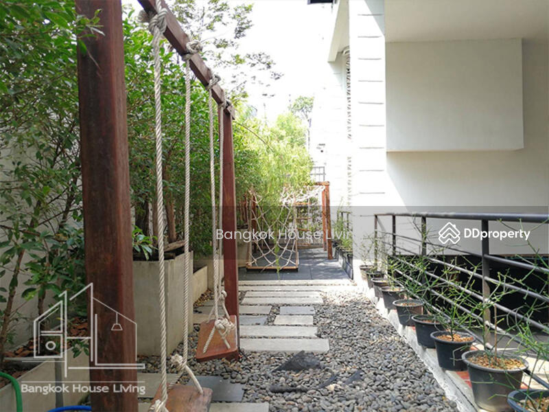 Lily House Mansion, Bangkok, 209 Soi Sukhumvit 31, Khlong Tan Nua, Watthana, Bangkok, 3 Bedrooms, 145 sqm, Apartment For Rent, by Bangkok House Living, 10976516 - DDproperty.com