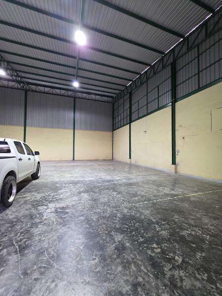 For Rent - โกดังหัวทะเล 300ตรม. ติดถนน4เลน พร้อมอ๊อฟฟิต 2ห้อง 2ห้องน้ำ ปล่อยเช่า ในราคาเบาๆๆ 30,000/ด, Nakhon Ratchasima