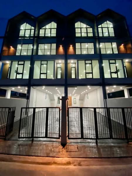 SPACE Home Office สุขุมวิท 101/1, กรุงเทพ, บางจาก, พระโขนง, กรุงเทพ, 237 ตร.ม., ตึกแถว-อาคารพาณิชย์ ให้เช่า, โดย นัทยาพร พึ่มกุล (เบนซ์), 10977356 - DDproperty.com