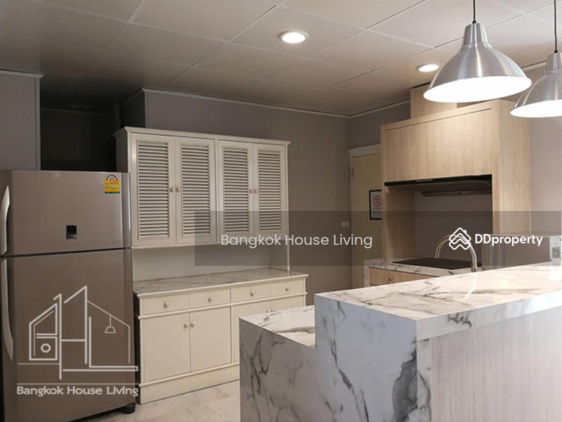 Aramvej Apartment, Bangkok, 181 Soi Sukhumvit 49/11, Khlong Tan Nua, Watthana, Bangkok, 4 Bedrooms, 260 sqm, Apartment For Rent, by Bangkok House Living, 10980791 - DDproperty.com
