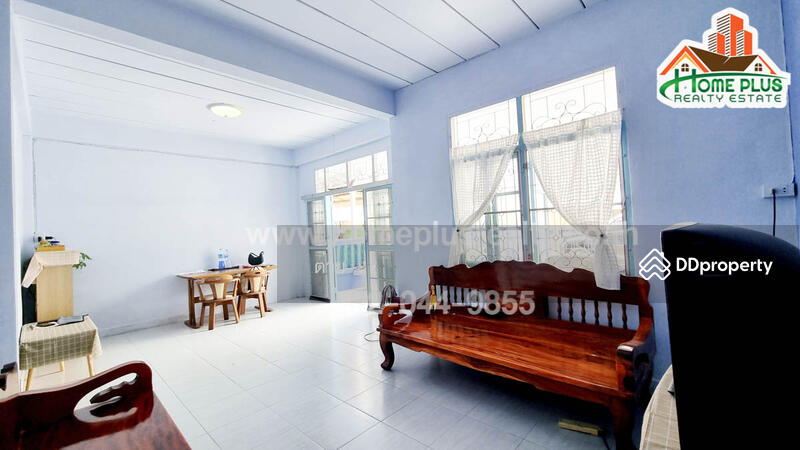 หมู่บ้านอยู่เจริญ โครงการ4 คลอง4 (ใกล้ตลาดเอซี ลำลูกกา คลอง4), Pathum Thani, Lat Sawai, Lam Luk Ka, Pathum Thani, 4 Bedrooms, 117 sqm, Townhouse For Sale, by ต่าย, 10981139 - DDproperty.com