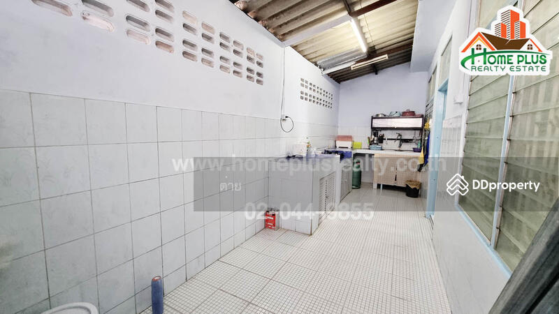 หมู่บ้านอยู่เจริญ โครงการ4 คลอง4 (ใกล้ตลาดเอซี ลำลูกกา คลอง4), Pathum Thani, Lat Sawai, Lam Luk Ka, Pathum Thani, 4 Bedrooms, 117 sqm, Townhouse For Sale, by ต่าย, 10981139 - DDproperty.com