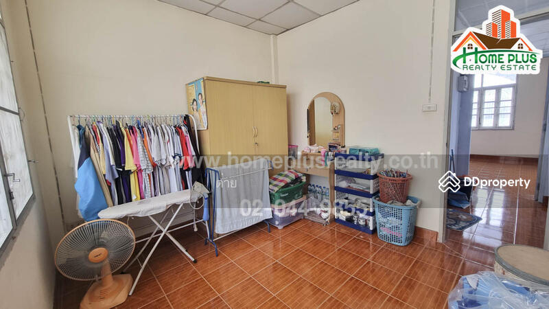 หมู่บ้านอยู่เจริญ โครงการ4 คลอง4 (ใกล้ตลาดเอซี ลำลูกกา คลอง4), Pathum Thani, Lat Sawai, Lam Luk Ka, Pathum Thani, 4 Bedrooms, 117 sqm, Townhouse For Sale, by ต่าย, 10981139 - DDproperty.com