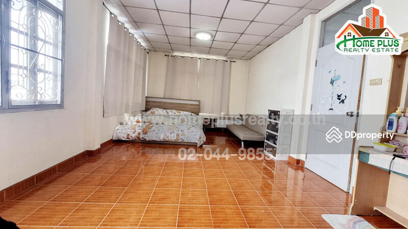 หมู่บ้านอยู่เจริญ โครงการ4 คลอง4 (ใกล้ตลาดเอซี ลำลูกกา คลอง4), Pathum Thani, Lat Sawai, Lam Luk Ka, Pathum Thani, 4 Bedrooms, 117 sqm, Townhouse For Sale, by ต่าย, 10981139 - DDproperty.com