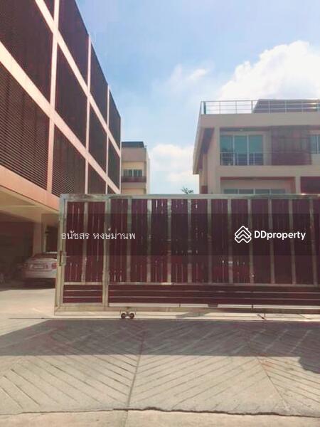 ขายสำนักงาน สุขุมวิท 101/1 เข้าซอยปุณวิถี 34 อาคาร 1 หลังและบ้าน 1 หลัง รวม 562 ตรว. ขาย 68 ล้าน, กรุงเทพ, 9 สุขุมวิท 101/1 ซอยปุณวิถี 34, บางจาก, พระโขนง, กรุงเทพ, 2,000 ตร.ม., สำนักงาน ขาย, โดย ธนัชสร หงษ์มานพ, 10982116 - DDproperty.com