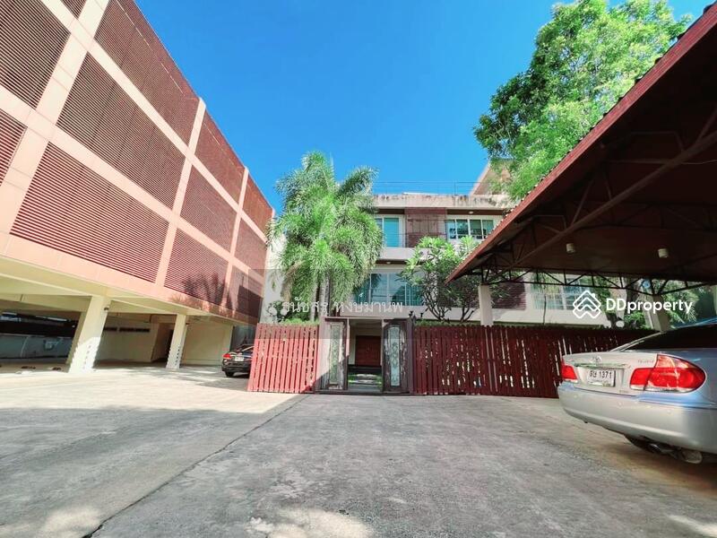 ขายสำนักงาน สุขุมวิท 101/1 เข้าซอยปุณวิถี 34 อาคาร 1 หลังและบ้าน 1 หลัง รวม 562 ตรว. ขาย 68 ล้าน, กรุงเทพ, 9 สุขุมวิท 101/1 ซอยปุณวิถี 34, บางจาก, พระโขนง, กรุงเทพ, 2,000 ตร.ม., สำนักงาน ขาย, โดย ธนัชสร หงษ์มานพ, 10982116 - DDproperty.com