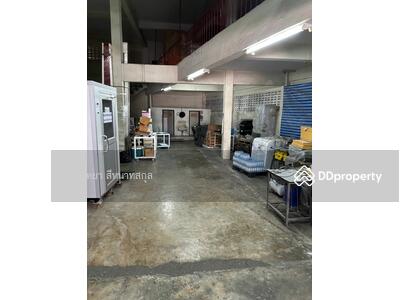 ขาย - อาขายพาณิชย์3คูหาตีทะลุกันขนาด เหมาะเป็นโกดัง สำนักงาน หอพัก โฮทเทล และ ห้องแล็ป, กรุงเทพ