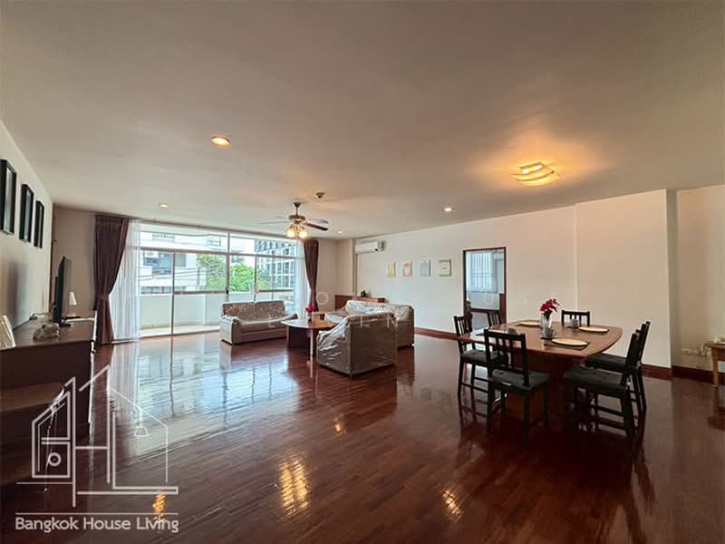 Aramvej Apartment, Bangkok, 181 Soi Sukhumvit 49/11, Khlong Tan Nua, Watthana, Bangkok, 3 Bedrooms, 300 sqm, Condo For Rent, by Bangkok House Living, 10988402 - DDproperty.com