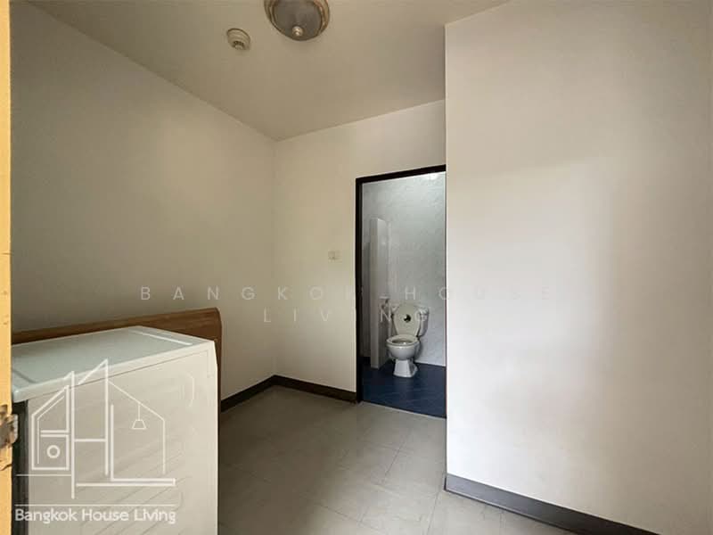 Aramvej Apartment, Bangkok, 181 Soi Sukhumvit 49/11, Khlong Tan Nua, Watthana, Bangkok, 3 Bedrooms, 300 sqm, Condo For Rent, by Bangkok House Living, 10988402 - DDproperty.com