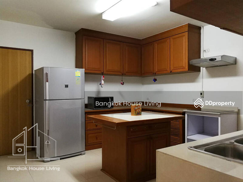 For Rent - Aramvej Apartment, Bangkok