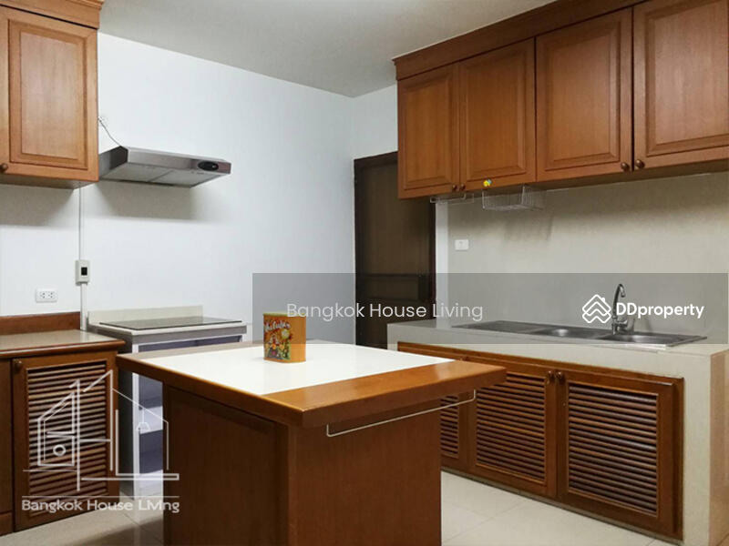For Rent - Aramvej Apartment, Bangkok