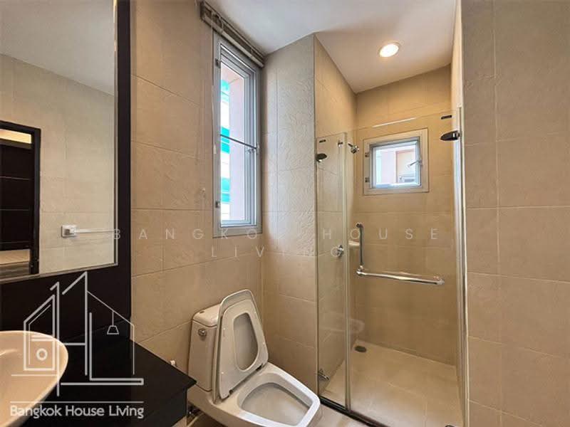 Grand Mercure Bangkok Asoke Residence, Bangkok, 50 5 Soi Sukhumvit 19, Khlong Tan Nua, Watthana, Bangkok, 3 Bedrooms, 220 sqm, Condo For Rent, by Bangkok House Living, 10988733 - DDproperty.com