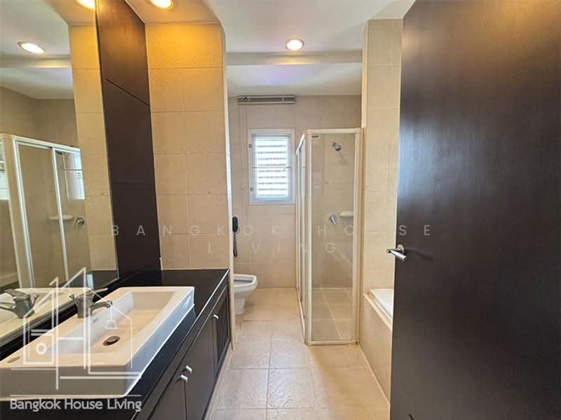Grand Mercure Bangkok Asoke Residence, Bangkok, 50 5 Soi Sukhumvit 19, Khlong Tan Nua, Watthana, Bangkok, 3 Bedrooms, 220 sqm, Condo For Rent, by Bangkok House Living, 10988733 - DDproperty.com
