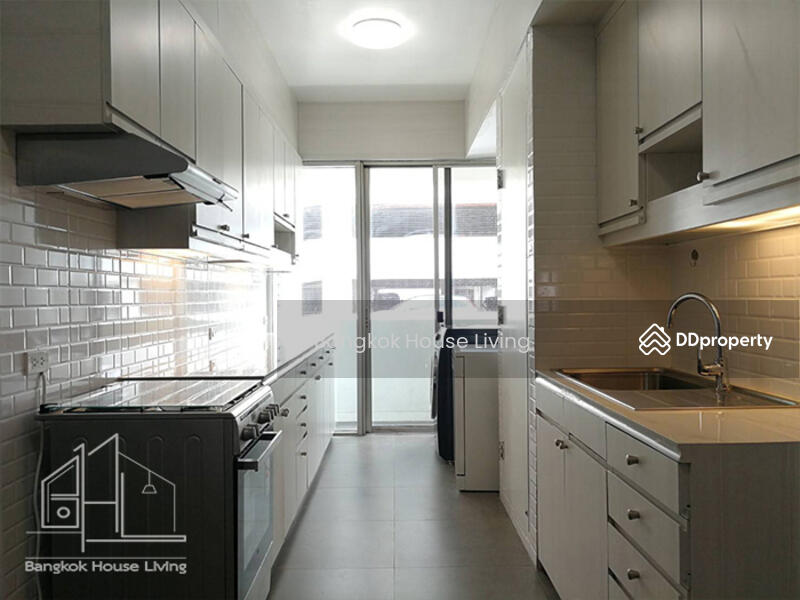 Kanta Mansion, Bangkok, 73 Soi Sukhumvit 26, Khong Tan, Khlong Toei, Bangkok, 3 Bedrooms, 265 sqm, Condo For Rent, by Bangkok House Living, 10989013 - DDproperty.com