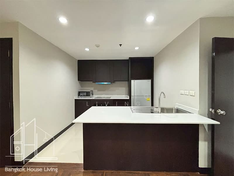 Baan Suanpetch, Bangkok, 18 Soi Sukhumvit 39, Khlong Tan Nua, Watthana, Bangkok, 2 Bedrooms, 135 sqm, Condo For Rent, by Bangkok House Living, 10989270 - DDproperty.com