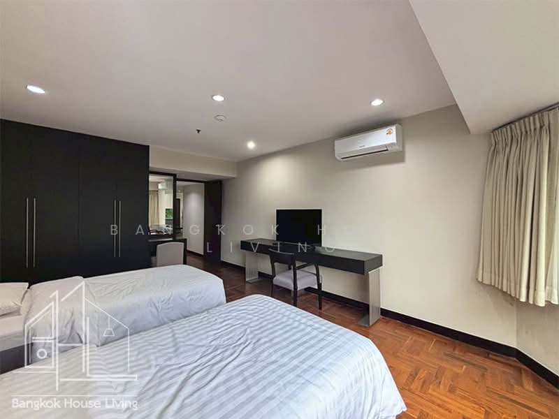 Baan Suanpetch, Bangkok, 18 Soi Sukhumvit 39, Khlong Tan Nua, Watthana, Bangkok, 2 Bedrooms, 135 sqm, Condo For Rent, by Bangkok House Living, 10989270 - DDproperty.com