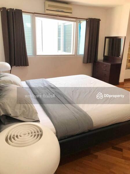 Semi-detached house Rama 9 Soi Soonvijai, Bangkok, Bang Kapi, Huai Khwang, Bangkok, 4 Bedrooms, 430 sqm, Single Detached House For Rent, by ปรินทร์ญาดา ชิณโชติ, 10989415 - DDproperty.com