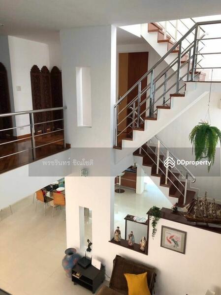 Semi-detached house Rama 9 Soi Soonvijai, Bangkok, Bang Kapi, Huai Khwang, Bangkok, 4 Bedrooms, 430 sqm, Single Detached House For Rent, by ปรินทร์ญาดา ชิณโชติ, 10989415 - DDproperty.com