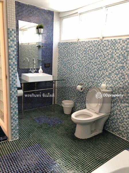 Semi-detached house Rama 9 Soi Soonvijai, Bangkok, Bang Kapi, Huai Khwang, Bangkok, 4 Bedrooms, 430 sqm, Single Detached House For Rent, by ปรินทร์ญาดา ชิณโชติ, 10989415 - DDproperty.com