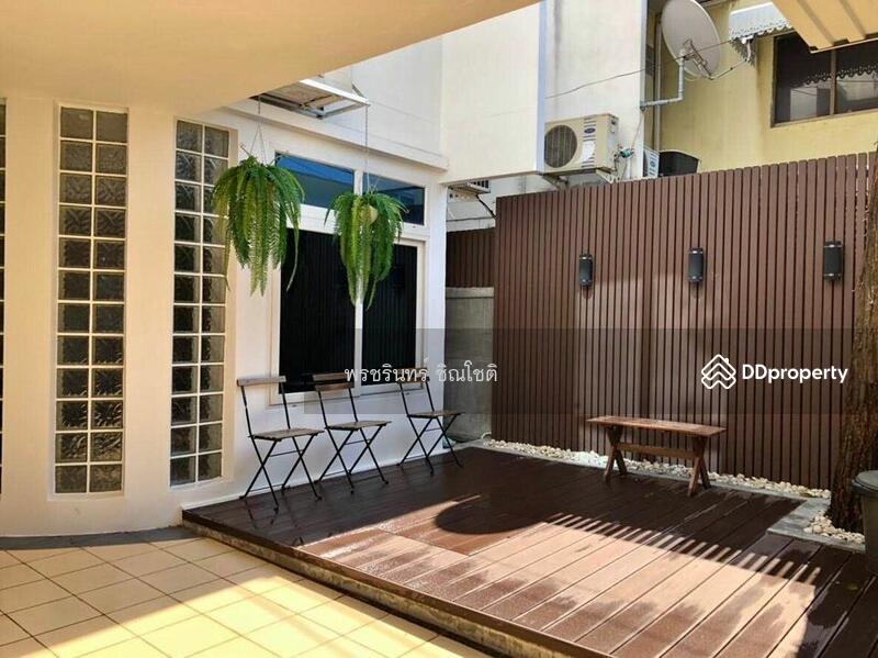 Semi-detached house Rama 9 Soi Soonvijai, Bangkok, Bang Kapi, Huai Khwang, Bangkok, 4 Bedrooms, 430 sqm, Single Detached House For Rent, by ปรินทร์ญาดา ชิณโชติ, 10989415 - DDproperty.com