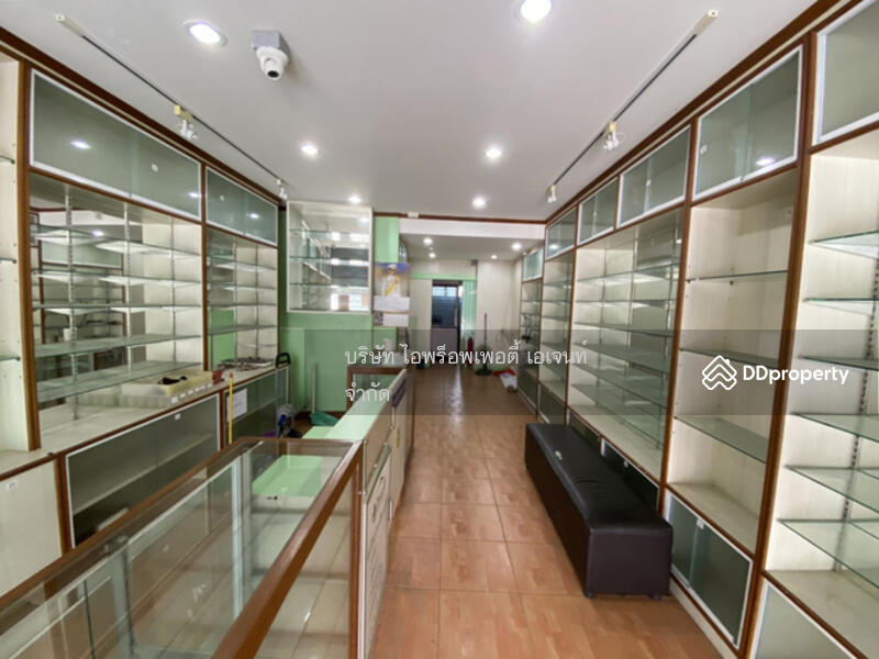 For Sale - Commercial building, Phraya Satcha Road, Khiri Intersection, Chon Buri