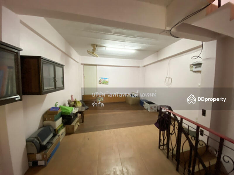 For Sale - Commercial building, Phraya Satcha Road, Khiri Intersection, Chon Buri