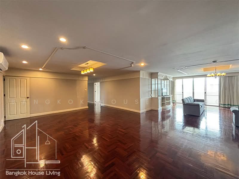 Le Chateau Mansion, Bangkok, 55 ซอยเอกมัย 12 ถนนสุขุมวิท 63 คลองตันเหนือ วัฒนา กทม, Khlong Tan Nua, Watthana, Bangkok, 3 Bedrooms, 250 sqm, Condo For Rent, by Bangkok House Living, 10998115 - DDproperty.com