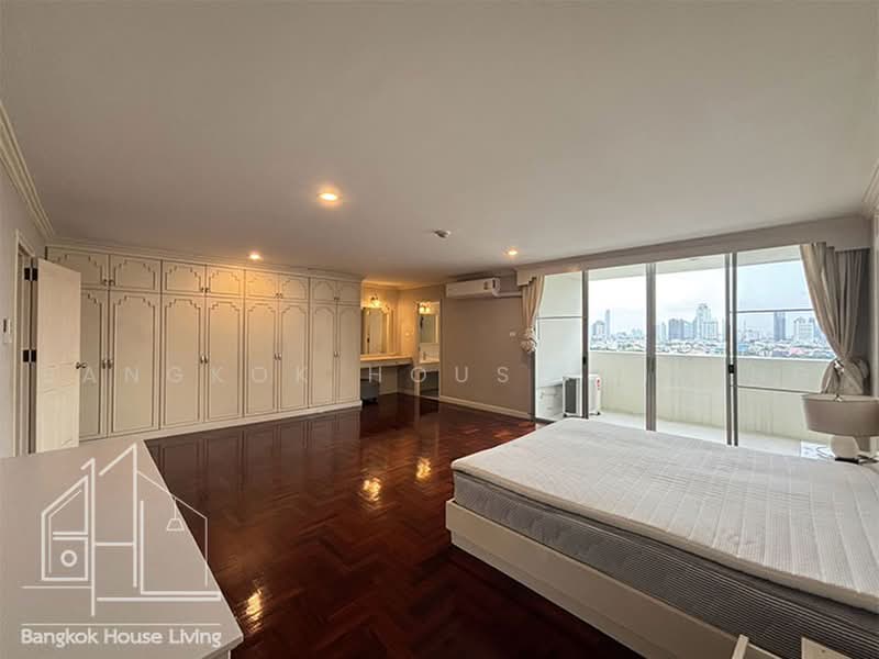 Le Chateau Mansion, Bangkok, 55 ซอยเอกมัย 12 ถนนสุขุมวิท 63 คลองตันเหนือ วัฒนา กทม, Khlong Tan Nua, Watthana, Bangkok, 3 Bedrooms, 250 sqm, Condo For Rent, by Bangkok House Living, 10998115 - DDproperty.com