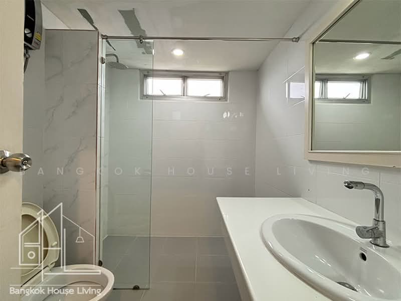 Le Chateau Mansion, Bangkok, 55 ซอยเอกมัย 12 ถนนสุขุมวิท 63 คลองตันเหนือ วัฒนา กทม, Khlong Tan Nua, Watthana, Bangkok, 3 Bedrooms, 250 sqm, Condo For Rent, by Bangkok House Living, 10998115 - DDproperty.com