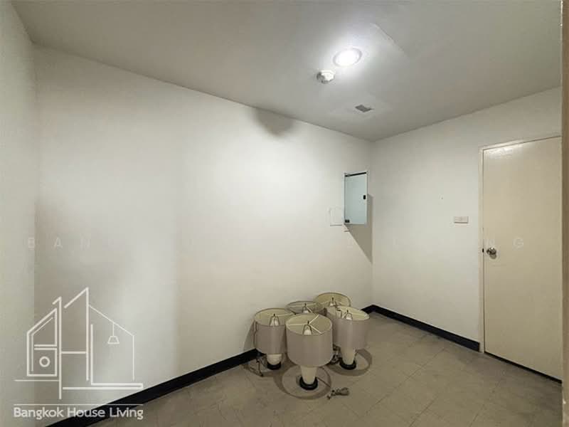 Le Chateau Mansion, Bangkok, 55 ซอยเอกมัย 12 ถนนสุขุมวิท 63 คลองตันเหนือ วัฒนา กทม, Khlong Tan Nua, Watthana, Bangkok, 3 Bedrooms, 250 sqm, Condo For Rent, by Bangkok House Living, 10998115 - DDproperty.com