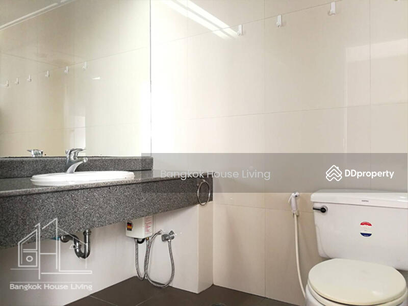 Baan Thai Living Ekkamai, Bangkok, 40 Soi Pridi Banomyong 31, Khlong Tan Nua, Watthana, Bangkok, 4 Bedrooms, 332 sqm, Condo For Rent, by Bangkok House Living, 10998141 - DDproperty.com