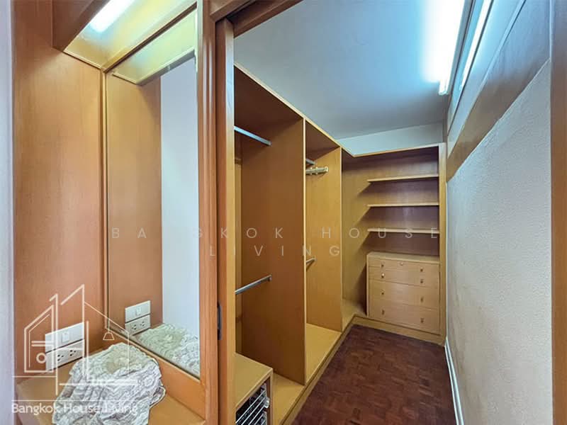 Neo Aree, Bangkok, 59 Soi Sukhumvit 26, Khong Tan, Khlong Toei, Bangkok, 3 Bedrooms, 250 sqm, Condo For Rent, by Bangkok House Living, 10998155 - DDproperty.com