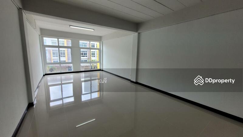 รีโนเวท พร้อมทาสีใหม่แล้ว ทั้งตึก!! ขายอาคารพาณิชย์ สายสี่สแควร์ สามพราน นครปฐม เหมาะอยู่อาศัย, Nakhon Pathom, สายสี่สแควร์, Krathum Lom, Sam Phran, Nakhon Pathom, , 250 sqm, Shophouse For Sale, by คุณจี, 10998980 - DDproperty.com