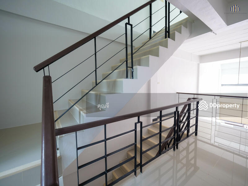 รีโนเวท พร้อมทาสีใหม่แล้ว ทั้งตึก!! ขายอาคารพาณิชย์ สายสี่สแควร์ สามพราน นครปฐม เหมาะอยู่อาศัย, Nakhon Pathom, สายสี่สแควร์, Krathum Lom, Sam Phran, Nakhon Pathom, , 250 sqm, Shophouse For Sale, by คุณจี, 10998980 - DDproperty.com