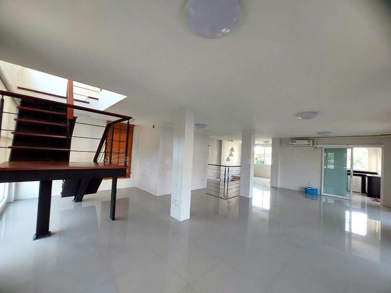 Home Office Bang Sue, Bangkok, Bang Sue, Bangkok, 3 Bedrooms, 350 sqm, Single Detached House For Rent, by ปรินทร์ญาดา ชิณโชติ, 11000093 - DDproperty.com