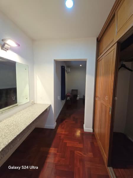 House for rent with common swimming pool in Pridibanomyong, with 4 bedrooms, Bangkok, สุขุมวิท71, Phra Kanong Nua, Watthana, Bangkok, 4 Bedrooms, 265 sqm, Single Detached House For Rent, by ปรีชา จิตต์สมนึก, 11001681 - DDproperty.com
