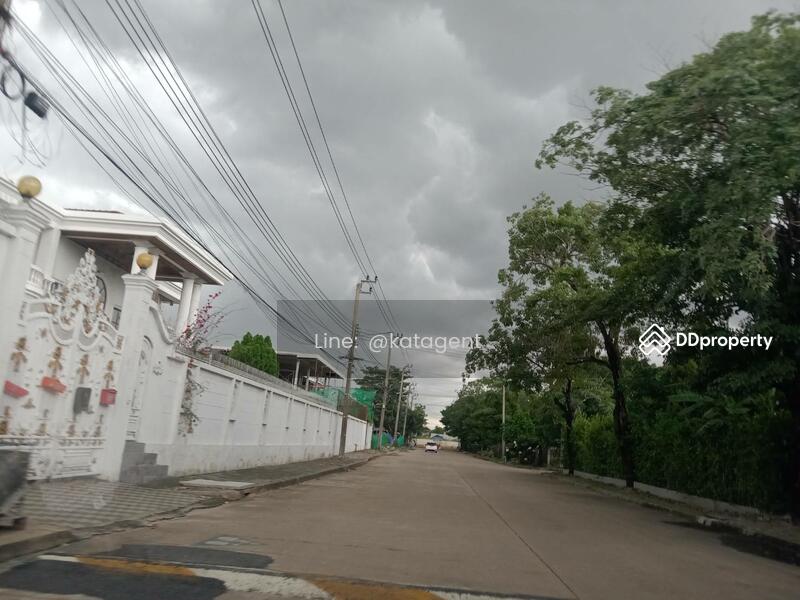 For Sale - Land for sale Chaloem Phrakiat Rama 9 Road, Bangkok