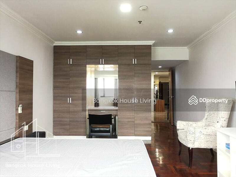 Baan Suanpetch, Bangkok, 18 Soi Sukhumvit 39, Khlong Tan Nua, Watthana, Bangkok, 2 Bedrooms, 135 sqm, Condo For Rent, by Bangkok House Living, 11006276 - DDproperty.com