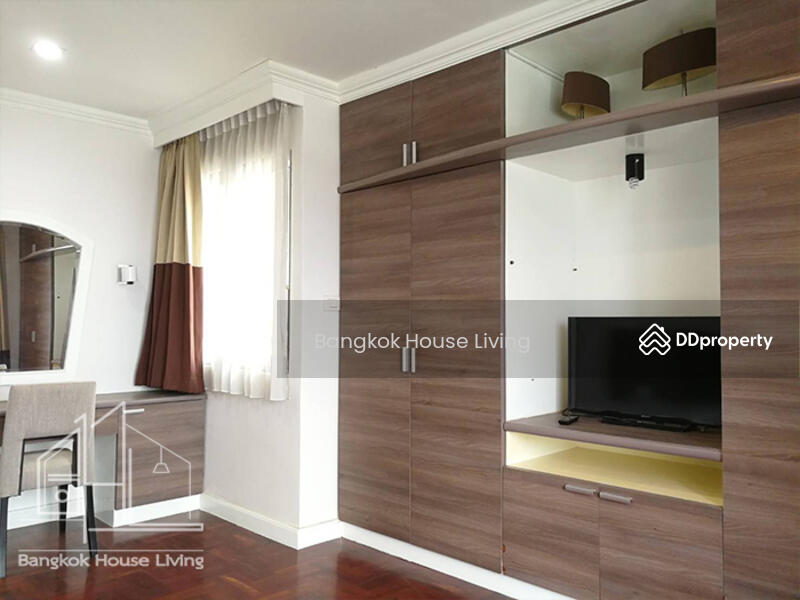 Baan Suanpetch, Bangkok, 18 Soi Sukhumvit 39, Khlong Tan Nua, Watthana, Bangkok, 2 Bedrooms, 135 sqm, Condo For Rent, by Bangkok House Living, 11006276 - DDproperty.com