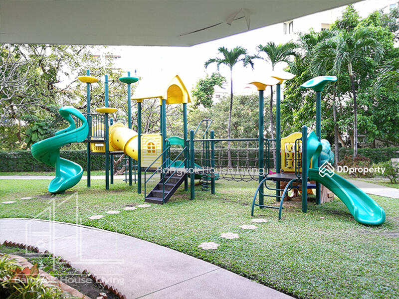 Baan Suanpetch, Bangkok, 18 Soi Sukhumvit 39, Khlong Tan Nua, Watthana, Bangkok, 2 Bedrooms, 135 sqm, Condo For Rent, by Bangkok House Living, 11006276 - DDproperty.com