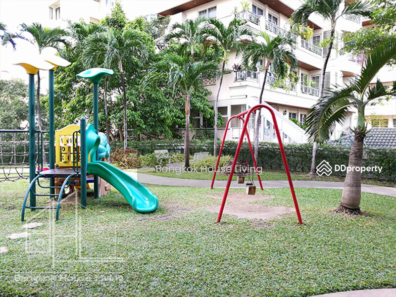 Baan Suanpetch, Bangkok, 18 Soi Sukhumvit 39, Khlong Tan Nua, Watthana, Bangkok, 2 Bedrooms, 135 sqm, Condo For Rent, by Bangkok House Living, 11006276 - DDproperty.com