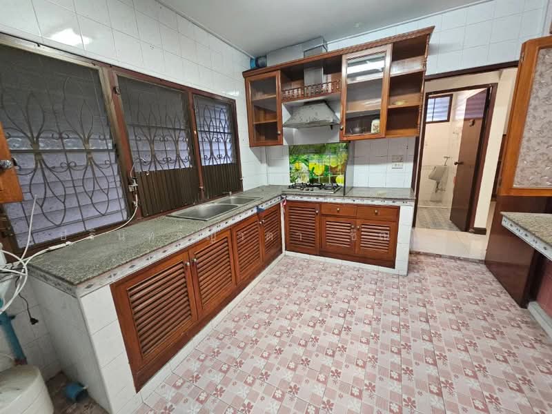 Single house near BTS Bearing, Samut Prakan, Samrong Nua, Muang Samut Prakarn, Samut Prakan, 4 Bedrooms, 480 sqm, Single Detached House For Rent, by ปรินทร์ญาดา ชิณโชติ, 11006970 - DDproperty.com
