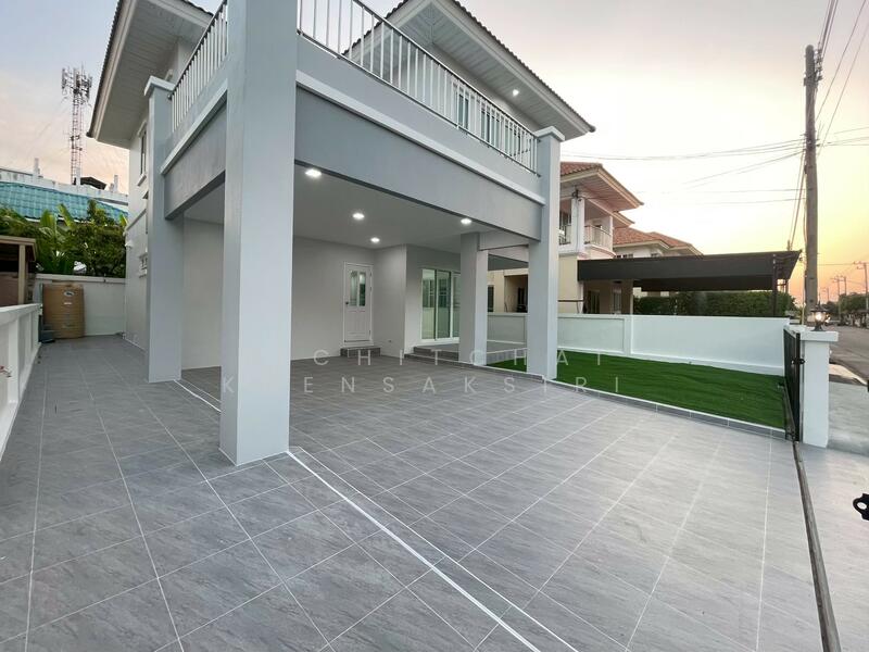 8/52 Bhundhari Village, Khlong Song Subdistrict, Khlong Luang District, Pathum Thani, Pathum Thani, Khlong Song, Khlong Luang, Pathum Thani, 3 Bedrooms, 204 sqm, Single Detached House For Sale, by Pichitchai Kaensaksiri, 11010488 - DDproperty.com